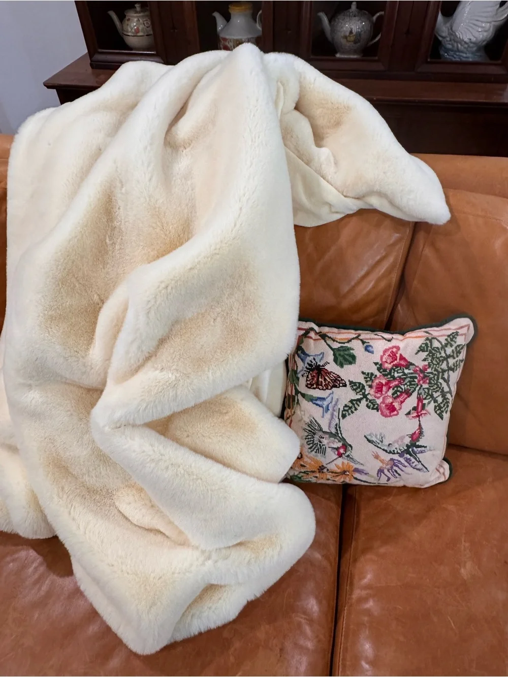 Anthropologie  Like New Sophie  Faux Fur Throw 60x70 Inches
